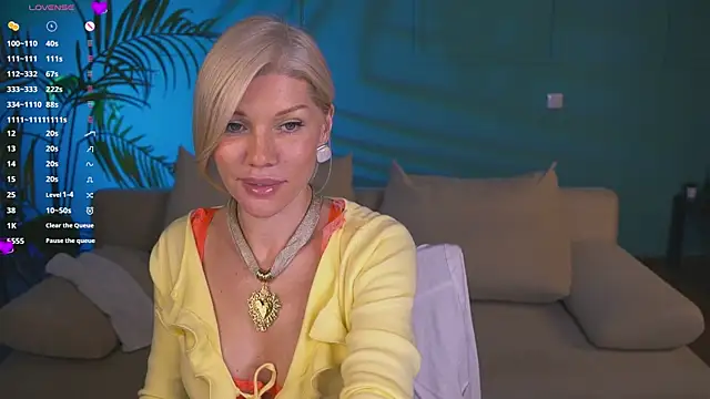 Lindsi Luvviv online show from 05/23/26, 04:06
