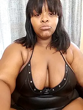 ChoklitBerryXX online show from 05/06/26, 08:07