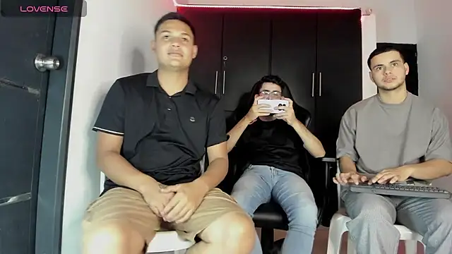 Liam Mateo online show from 01/16/26, 01:09