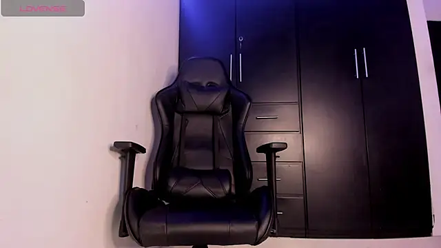 Liam Mateo online show from 04/22/26, 11:55