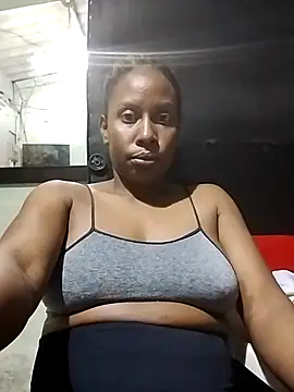 Snapshot of vayolletd chatting on 12/19/25, 12:36 vayolletd online show from 12/19/25, 12:36