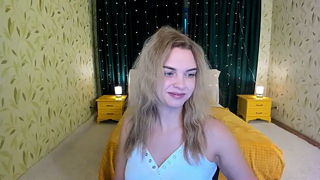 Snapshot of LunaFlinn chatting on 02/04/26, 04:29 LunaFlinn online show from 02/04/26, 04:29