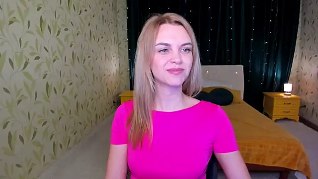 Snapshot of LunaFlinn chatting on 02/09/26, 04:32 LunaFlinn online show from 02/09/26, 04:32