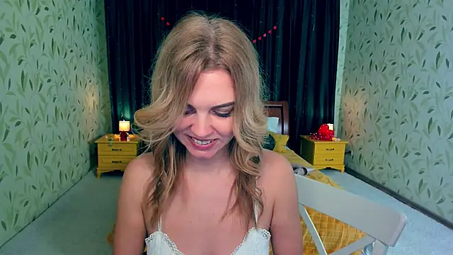 Snapshot of LunaFlinn chatting on 03/02/26, 07:15 LunaFlinn online show from 03/02/26, 07:15