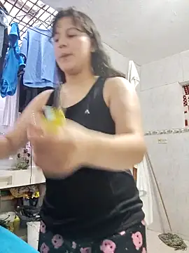 Snapshot of Gia_harmonyy chatting on 12/14/25, 10:26 Gia harmonyy online show from 12/14/25, 10:26