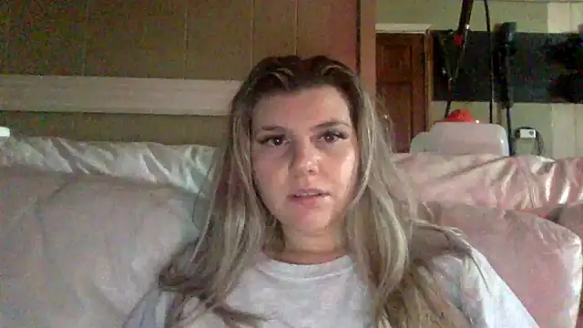 goddesscandy22 online show from 12/16/25, 05:39