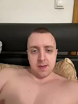 BezzBoiixh online show from 02/13/25, 05:44