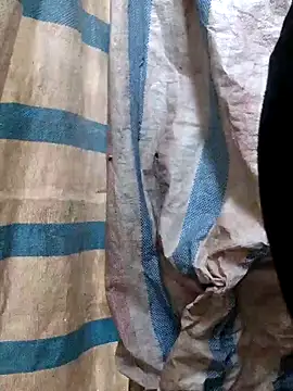 mit0-77 online show from 02/23/26, 02:13