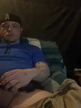 Snapshot of Ldnick69 chatting on 02/12/26, 01:00 Ldnick69 online show from 02/12/26, 01:00