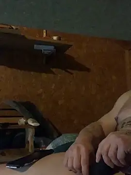 Snapshot of Ldnick69 chatting on 02/05/26, 05:03 Ldnick69 online show from 02/05/26, 05:03