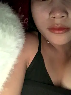 Snapshot of succuba-ba chatting on 12/18/25, 10:24 succuba-ba online show from 12/18/25, 10:24