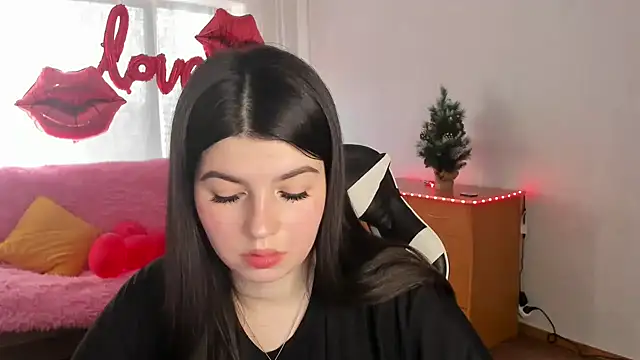 KisaModel online show from 02/19/26, 07:38