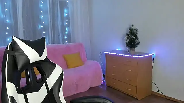 KisaModel online show from 01/06/26, 01:42