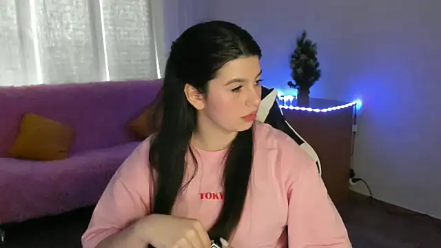 KisaModel online show from 02/10/26, 08:02