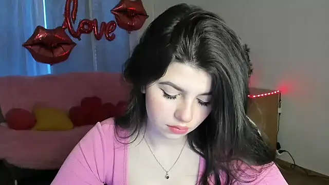 KisaModel online show from 02/15/26, 01:50