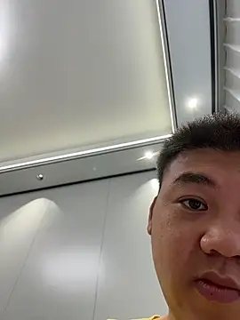 Snapshot of qwe522522 chatting on 03/02/26, 03:07 qwe522522 online show from 03/02/26, 03:07