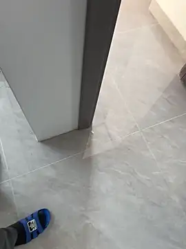 Snapshot of qwe522522 chatting on 01/18/26, 08:29 qwe522522 online show from 01/18/26, 08:29