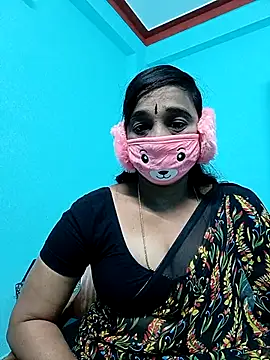 Snapshot of honey_papa chatting on 12/16/25, 03:38 honey papa online show from 12/16/25, 03:38