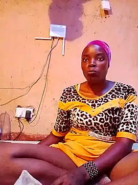 Snapshot of SEXY-NAIMA chatting on 02/13/26, 12:38 SEXY-NAIMA online show from 02/13/26, 12:38