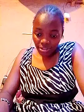 Snapshot of SEXY-NAIMA chatting on 12/15/25, 02:45 SEXY-NAIMA online show from 12/15/25, 02:45