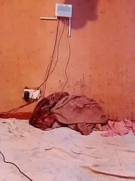 Snapshot of SEXY-NAIMA chatting on 12/16/25, 08:51 SEXY-NAIMA online show from 12/16/25, 08:51