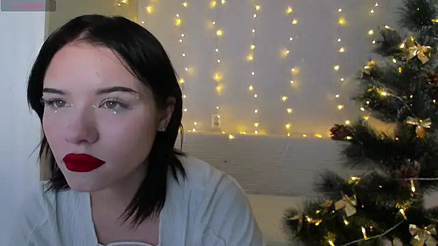 BeatriceMoonlight online show from 12/16/25, 11:03