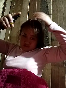 Snapshot of -myaa- chatting on 12/19/25, 11:29 -myaa- online show from 12/19/25, 11:29