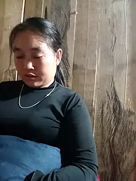 Snapshot of -myaa- chatting on 12/16/25, 06:23 -myaa- online show from 12/16/25, 06:23