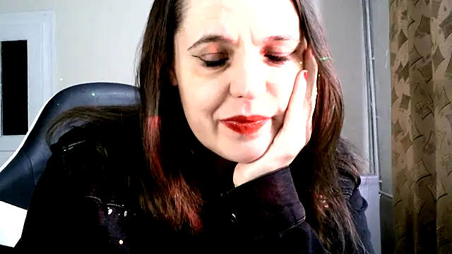 Eva-Meri online show from 12/14/25, 01:49