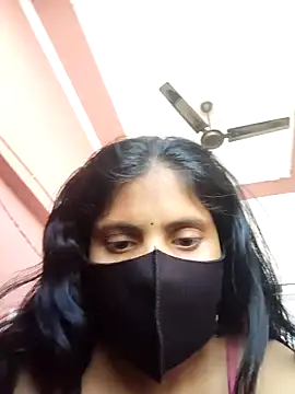 kanika05 online show from 02/11/26, 08:14