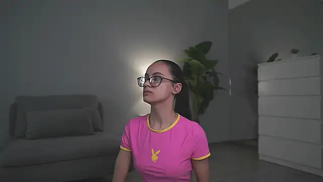 ValexieLux online show from 04/06/26, 10:16