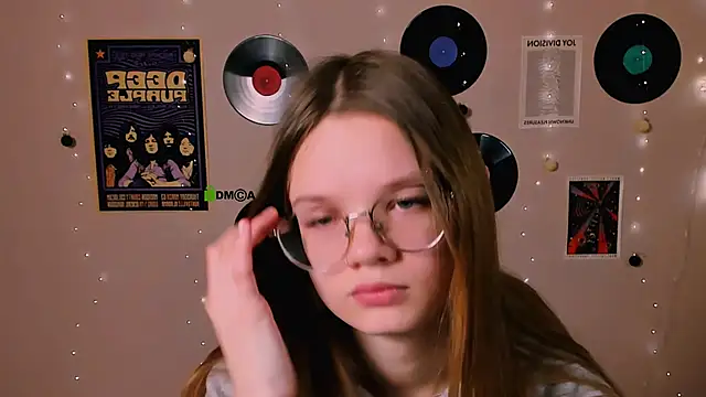 caroline eclipse online show from 12/21/25, 09:55