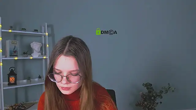 caroline eclipse online show from 12/14/25, 09:59