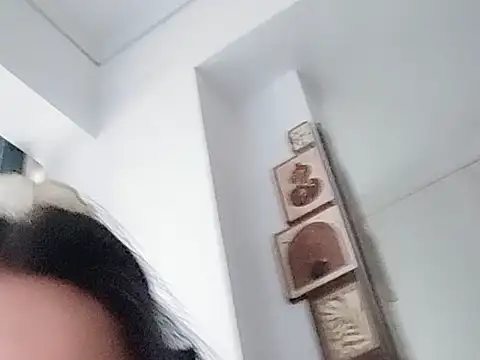 Snapshot of meiguihua66 chatting on 12/15/25, 09:15 meiguihua66 online show from 12/15/25, 09:15