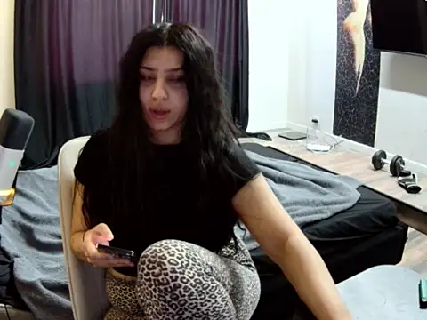 Nicole Pars online show from 02/24/26, 01:12