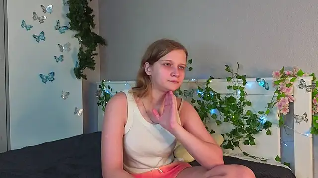 HazeElariel online show from 03/31/26, 03:14