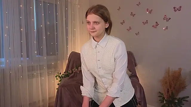 HazeElariel online show from 03/23/26, 03:12