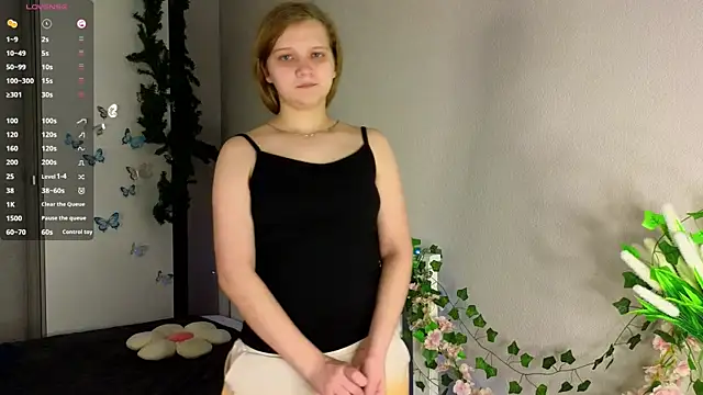 HazeElariel online show from 04/13/26, 03:05