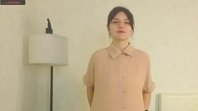 NyraVesperis online show from 04/04/26, 06:09