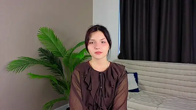 NyraVesperis online show from 03/25/26, 03:11