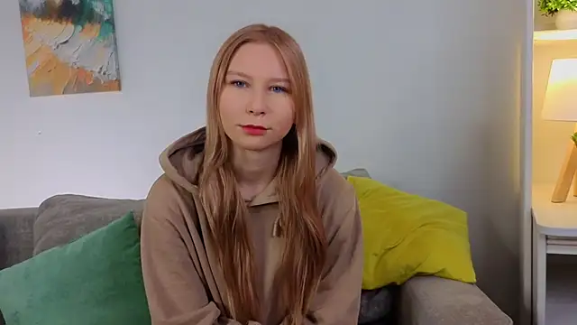 Snapshot of CorrieHighfield chatting on 12/15/25, 12:49 CorrieHighfield online show from 12/15/25, 12:49