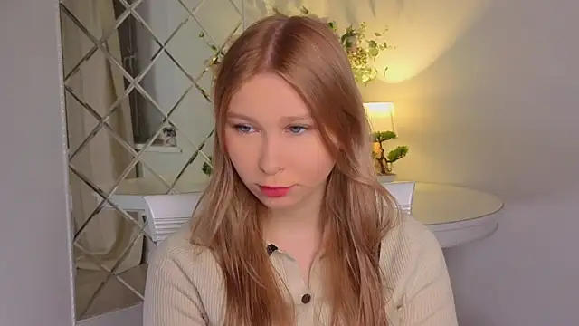 Snapshot of CorrieHighfield chatting on 12/17/25, 12:48 CorrieHighfield online show from 12/17/25, 12:48