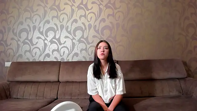 ReneeRehnert online show from 12/16/25, 06:39