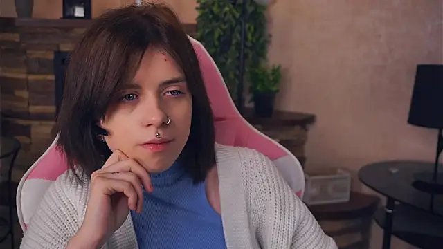 IleanaPishko online show from 12/19/25, 08:06