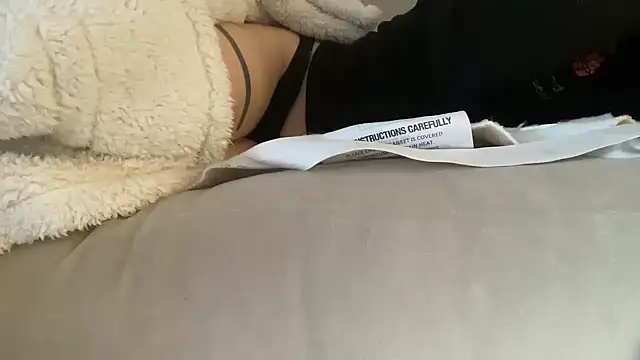 ijustturned18today online show from 12/15/25, 08:31