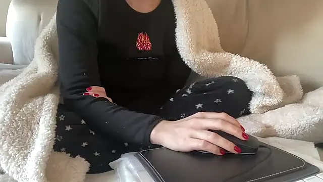 ijustturned18today online show from 12/22/25, 12:16