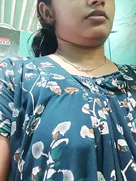 Snapshot of Cuple_masti72 chatting on 07/17/26, 06:54 Cuple masti72 online show from 07/17/26, 06:54