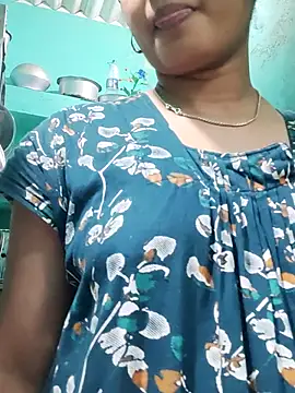 Snapshot of Cuple_masti72 chatting on 07/06/26, 03:24 Cuple masti72 online show from 07/06/26, 03:24