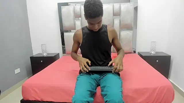 khris  evans online show from 04/10/26, 11:28