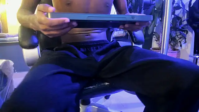 khris  evans online show from 02/07/26, 07:44